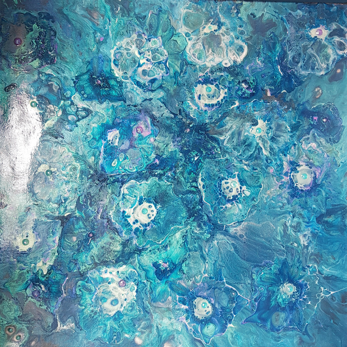 Many turquoise flowers