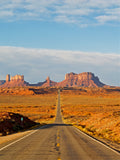 Highway to Monument Valley