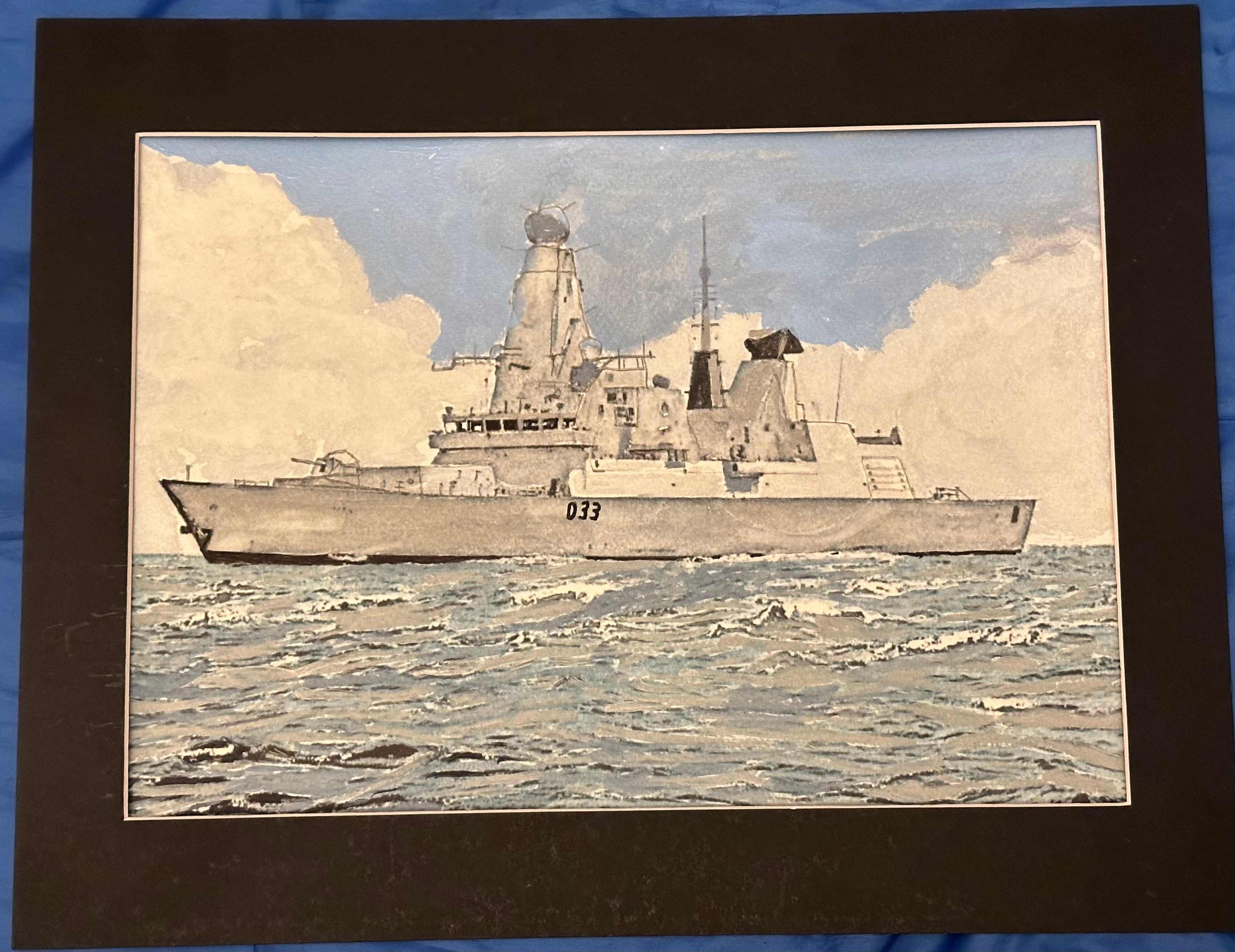 D33 Hms Dauntlessat sea