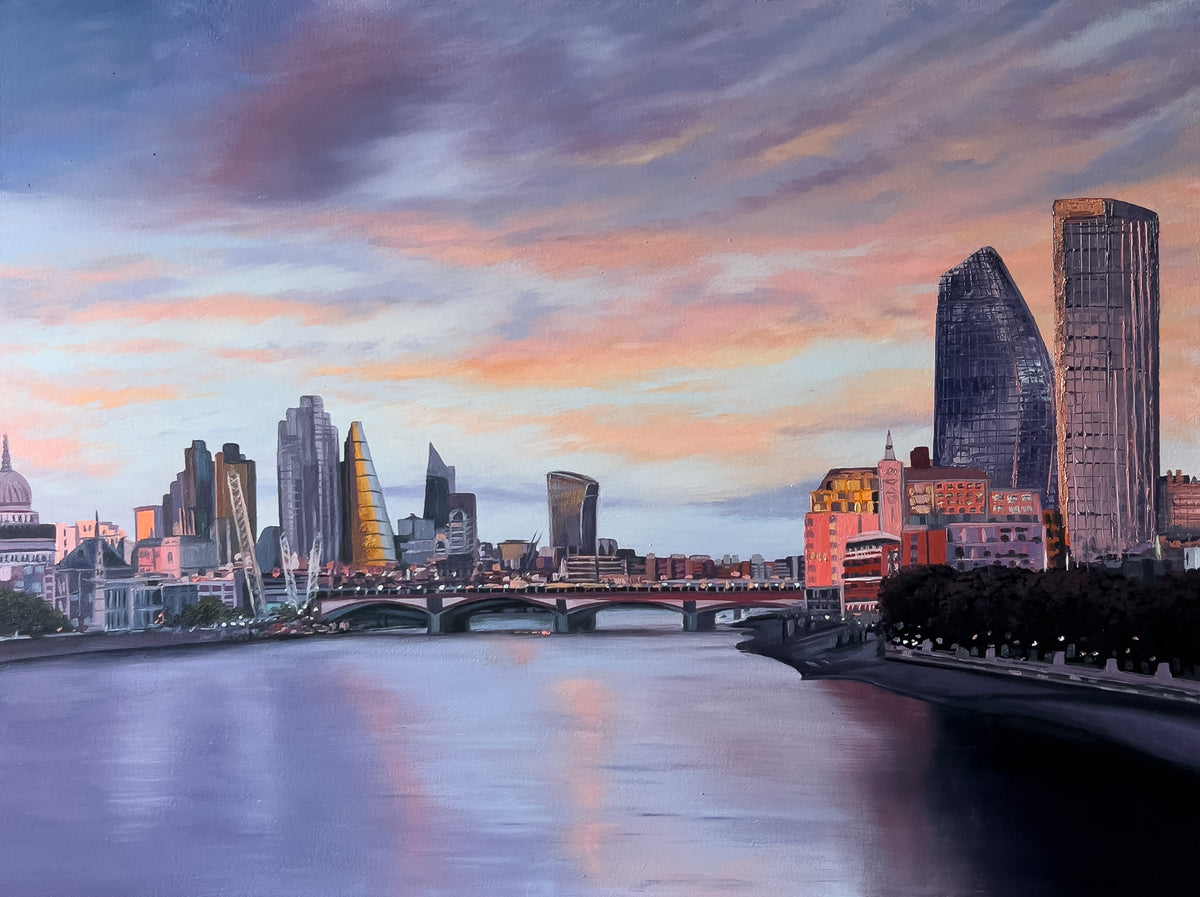 DAWN SKY SUNRISE FROM WATERLOO BRIDGE LONDON