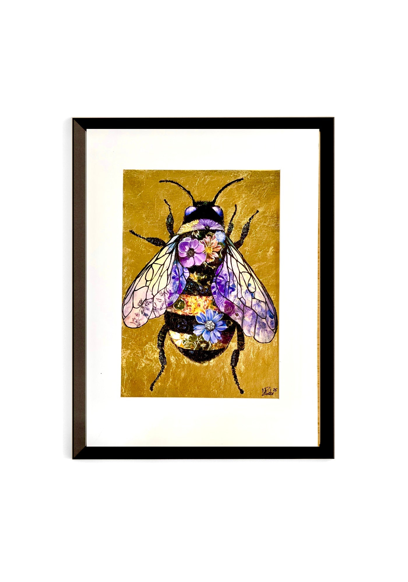 "Bee on Gold"